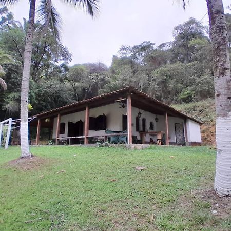 Rancho Leguian Seu Refugio Na Natureza Cachoeiras De Macacu Villa Exterior photo